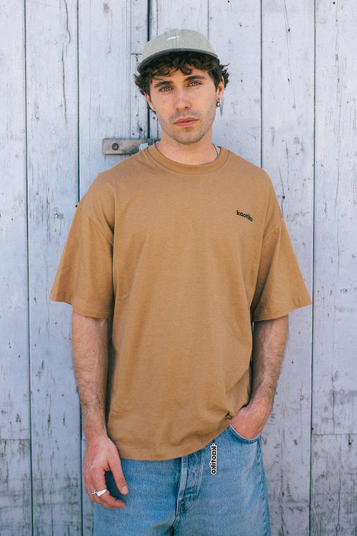Camiseta Iconic Hazelnut