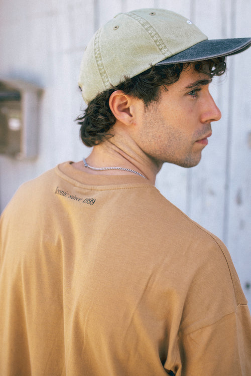 Camiseta Iconic Hazelnut