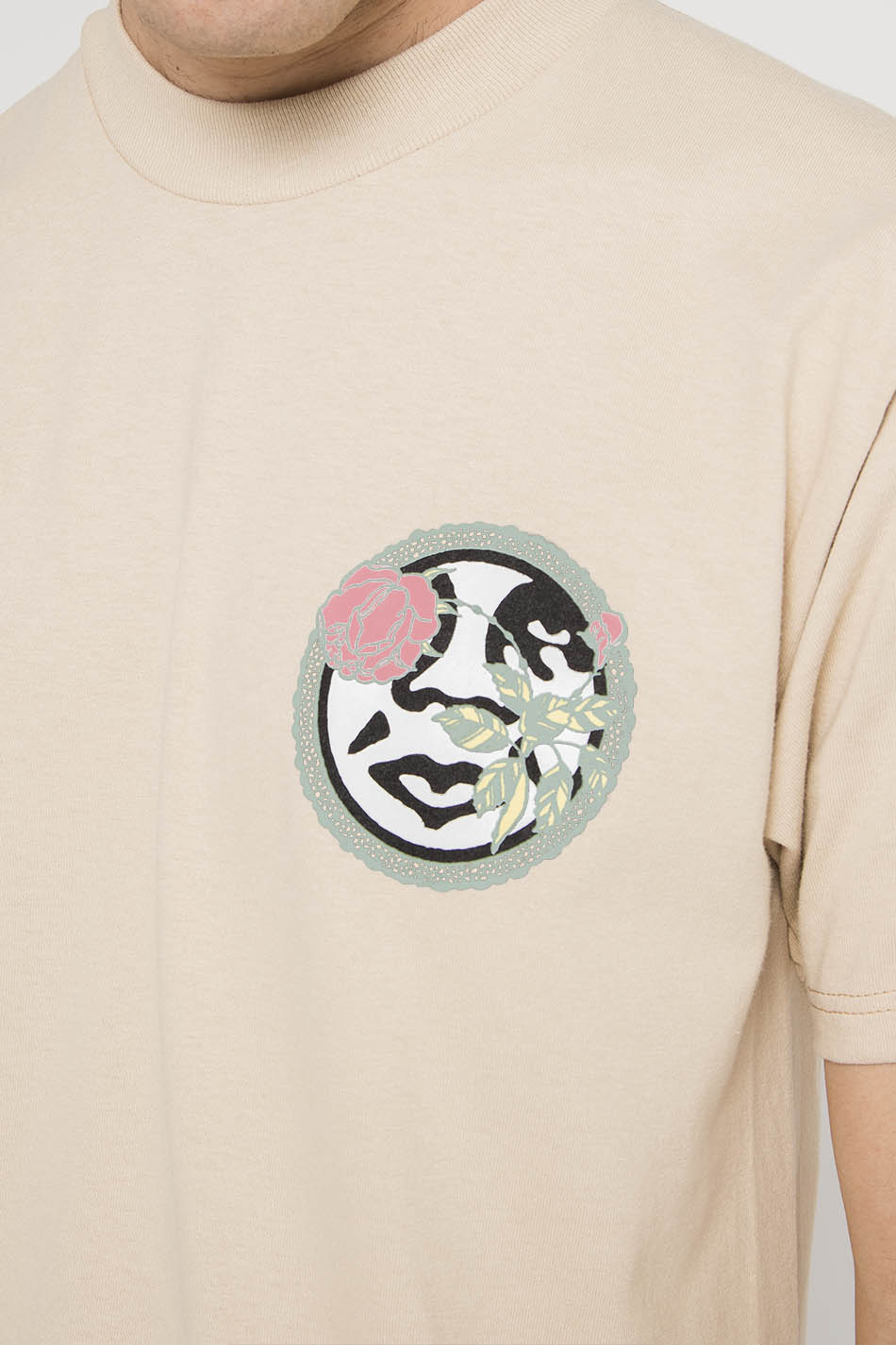 Camiseta Obey Musem Of Love