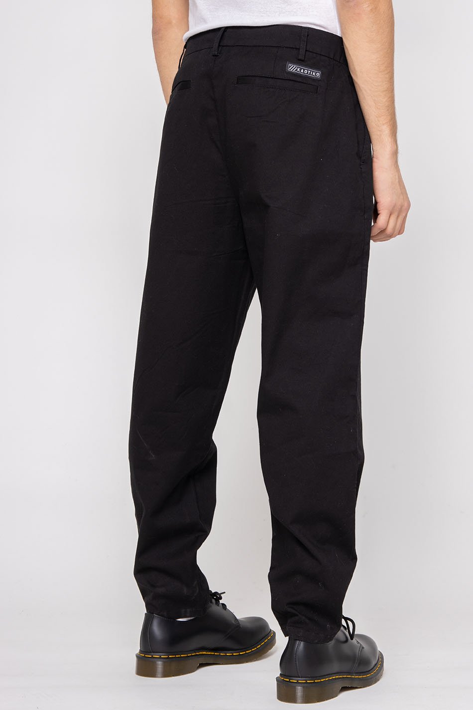 Pantalón Pinzas Black