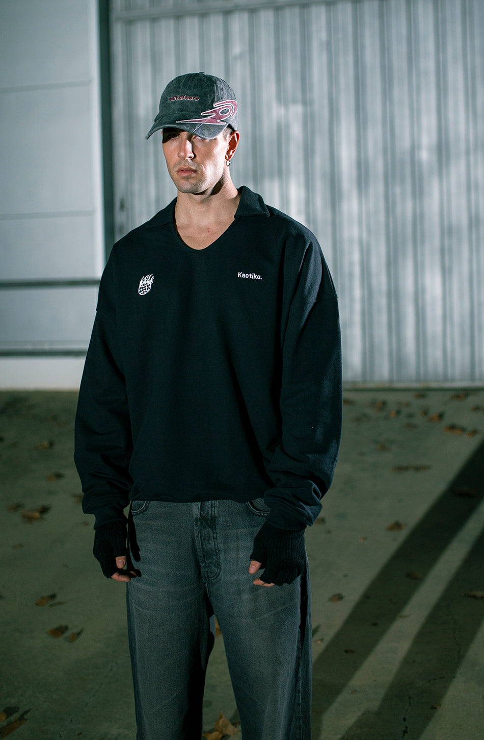 Sudadera Chaos World Black