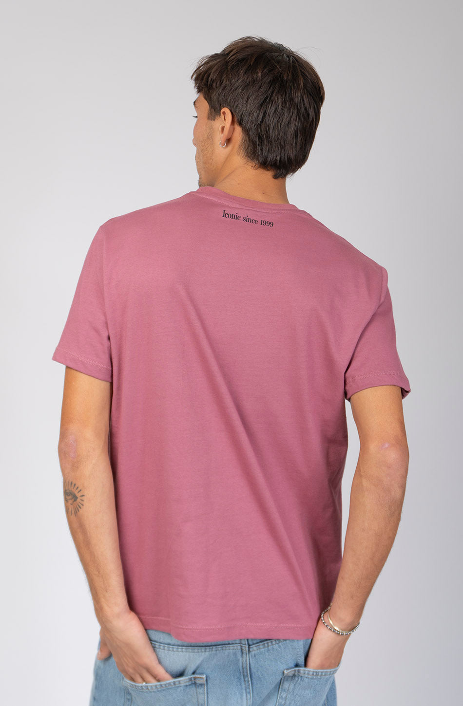 Camiseta Regular Iconic Cherry