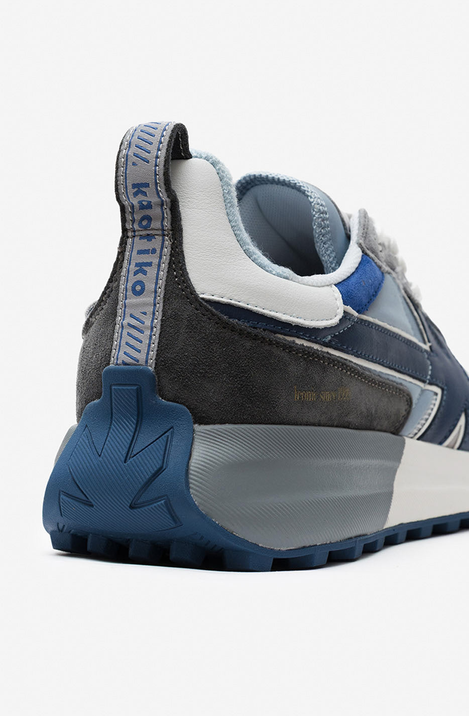 Zapatilla Kaotiko Man Vancouver LT Grey