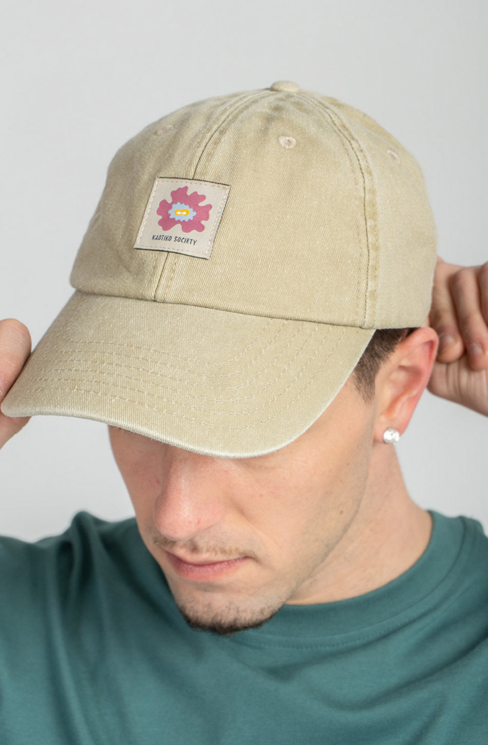 Island Flower Vintage Stone Cap