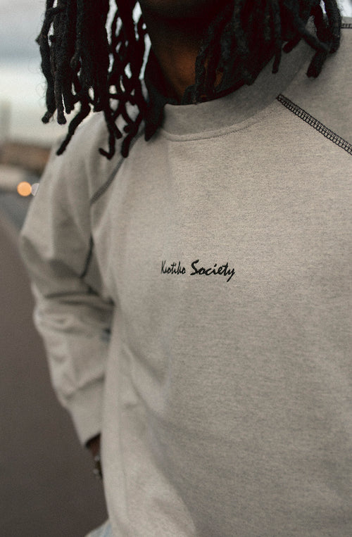 Sudadera Patched Kaotiko Society Grey
