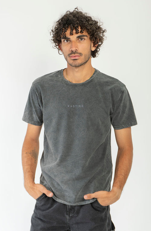 Camiseta Basic Washed Black