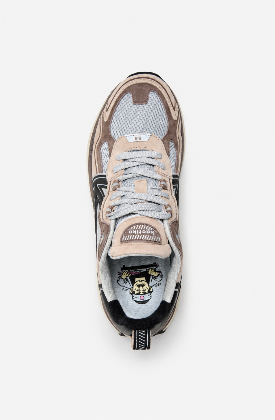 Zapatillas Kaotiko Vancouver Tech French Roast en tonos marrones, beige y gris con paneles de malla, logo lateral y suela elevada.