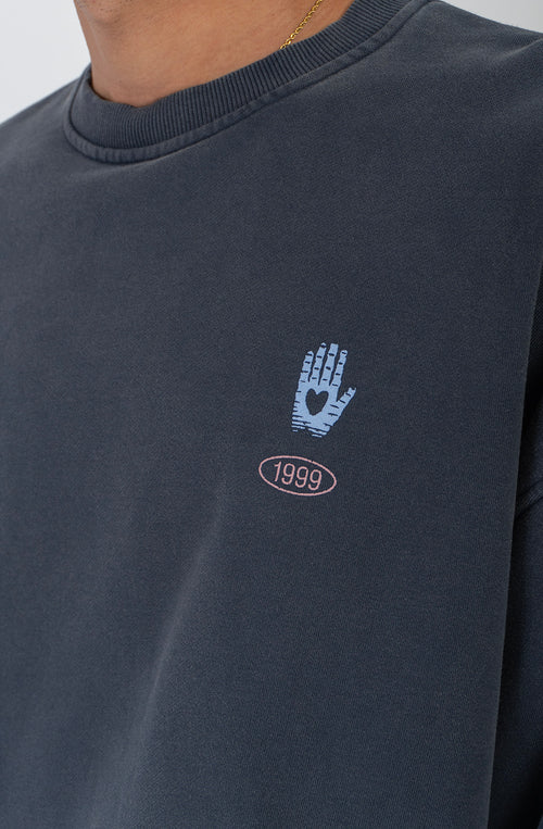 Sudadera oversize unisex color dark con ilustración Geometric Flower en la espalda.