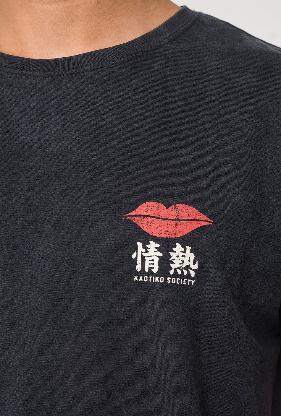 Camiseta Tie-Dye Lips Japan Negra