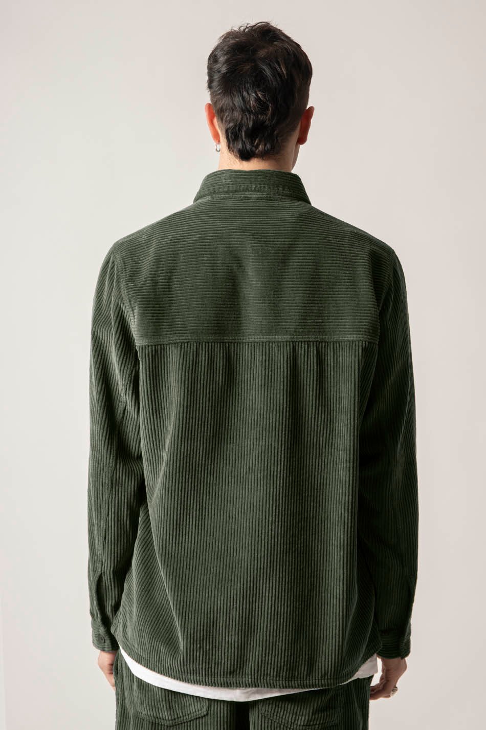 Camisa Corduroy Minimal Kaki