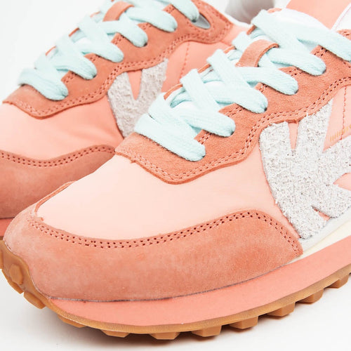 Kaotiko Nara Coral Sneakers