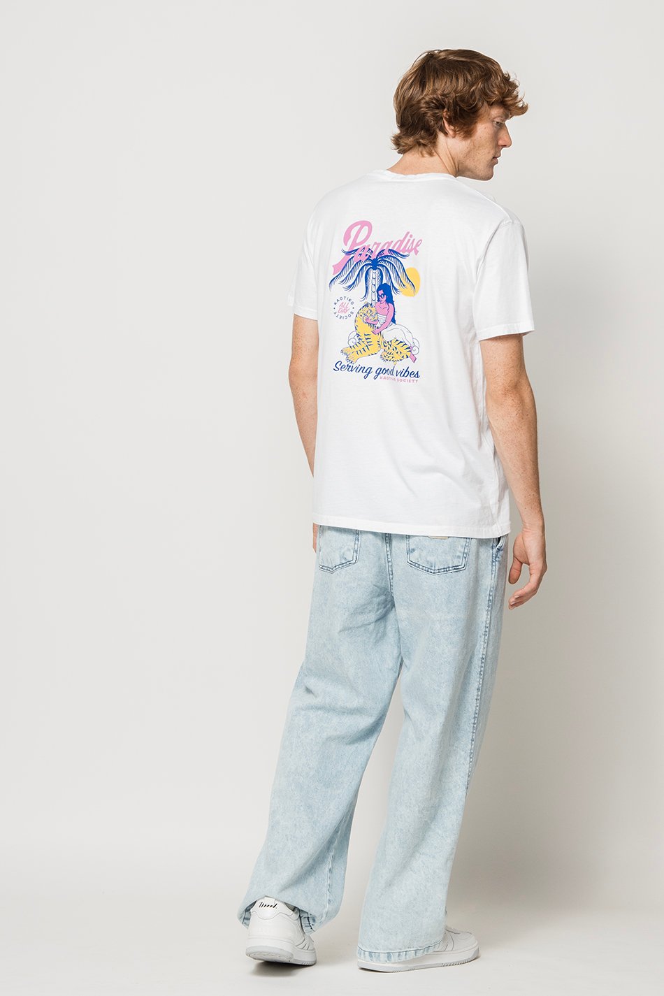 Camiseta Washed Serving Good White